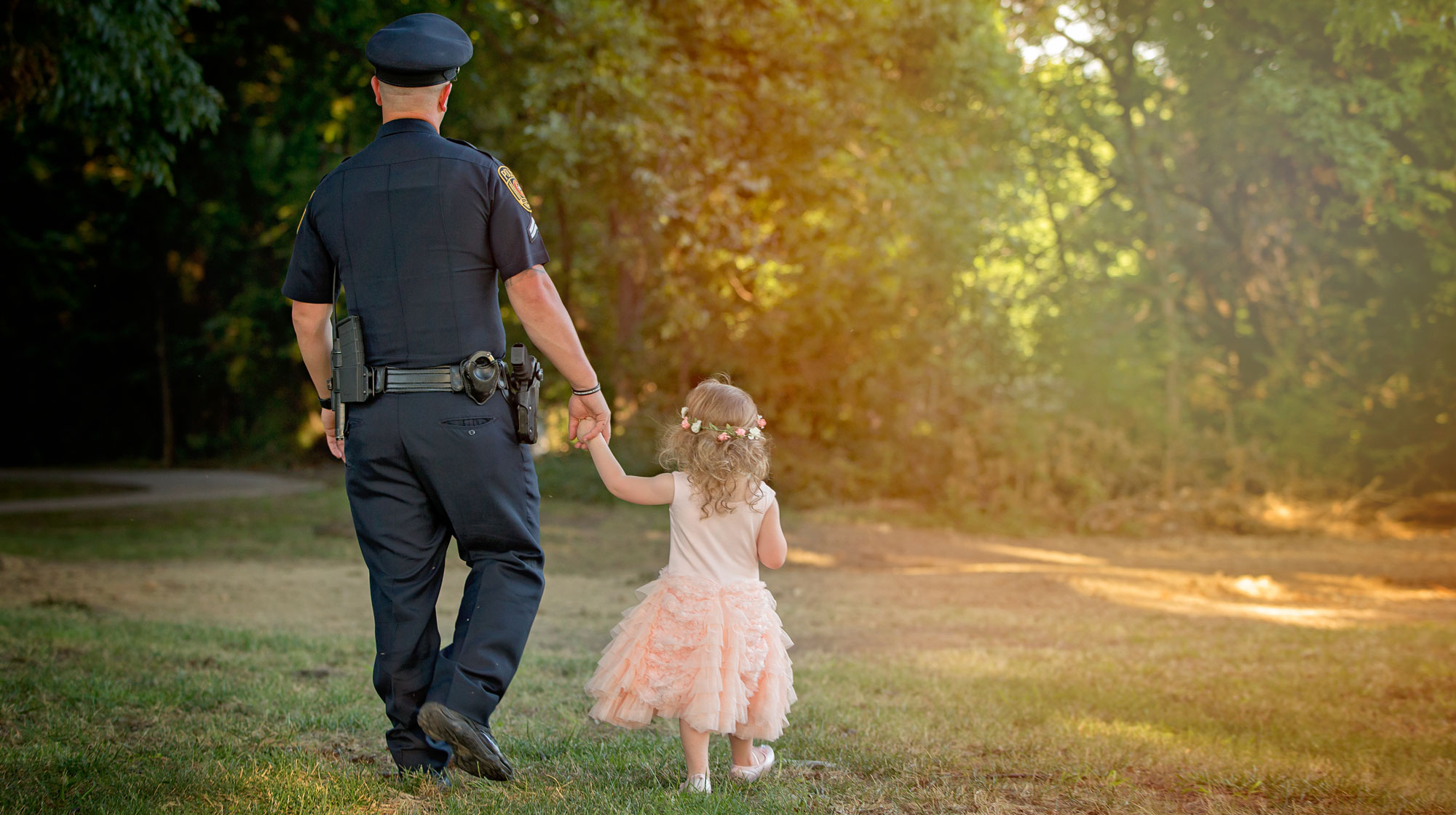 Little Girl And Her Cop Best Friend
