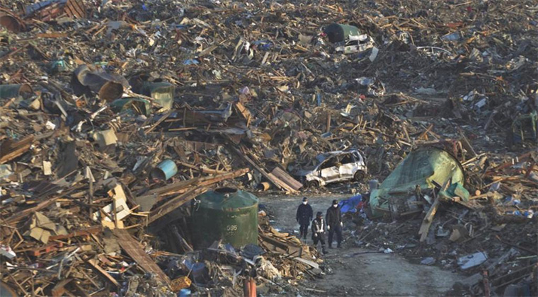 japan-tsunami-1