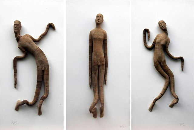 Sculptures-Posed-In-3-Different-Positions