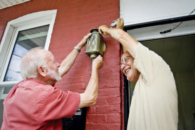 elderly building homes for habitat for humanity in york county