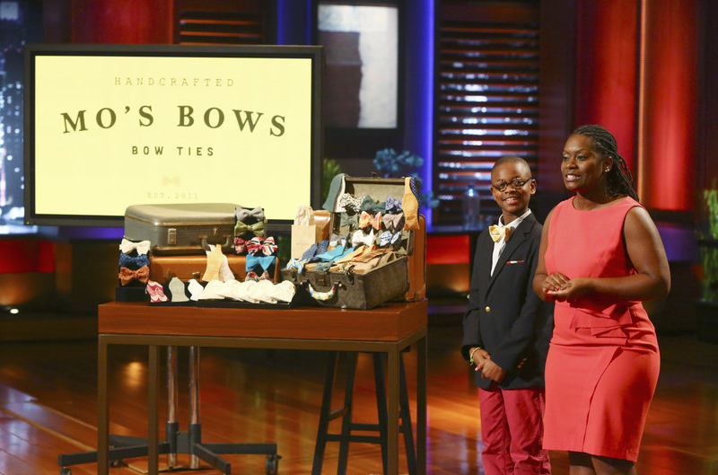 mos bows moziah bridges and his mother on abc's shark tank-InspireMore