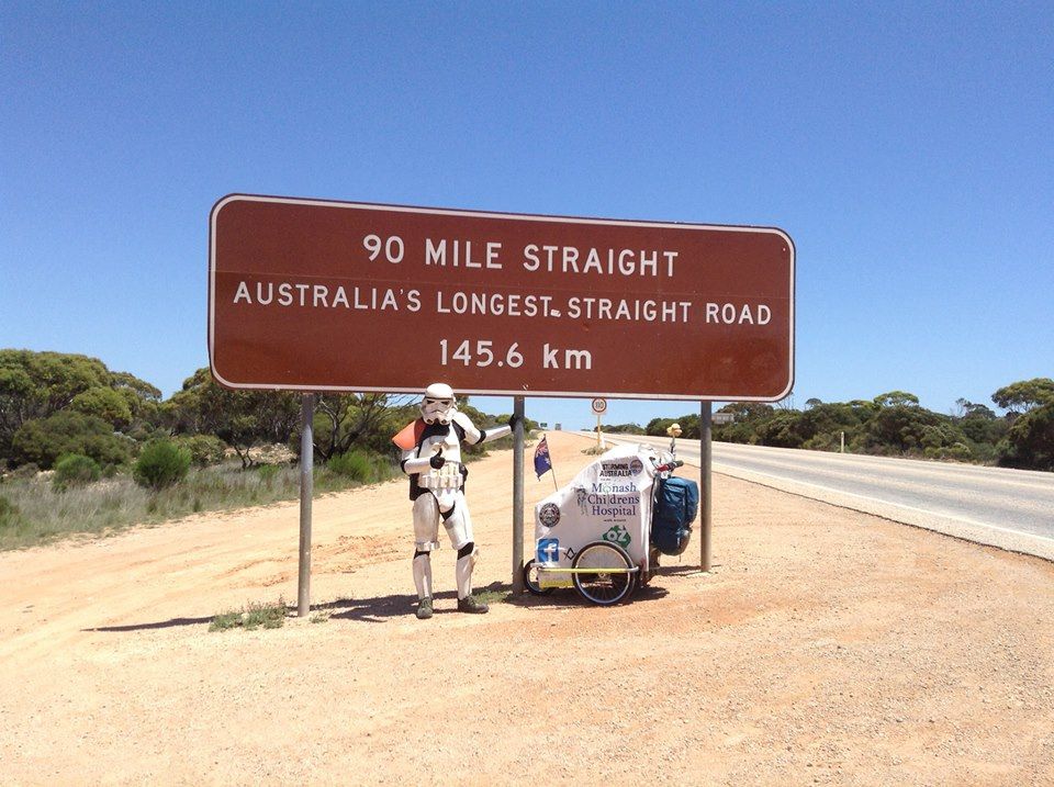 scott loxley crossing longest road in australia