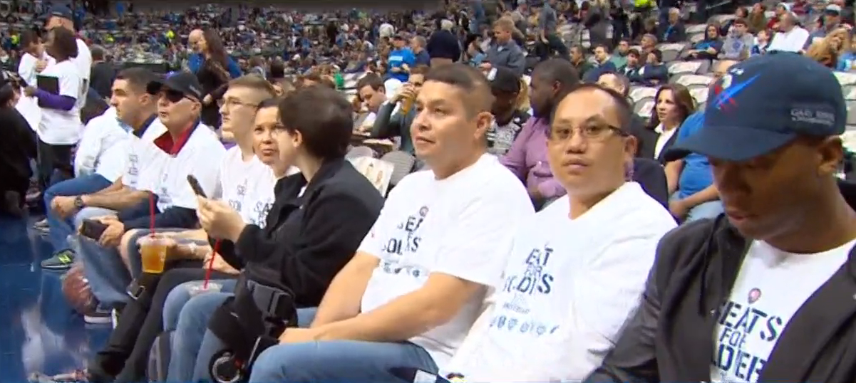 veterans at mavs game