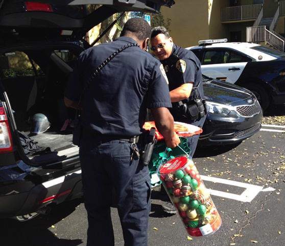 cops get ornaments out of trunk
