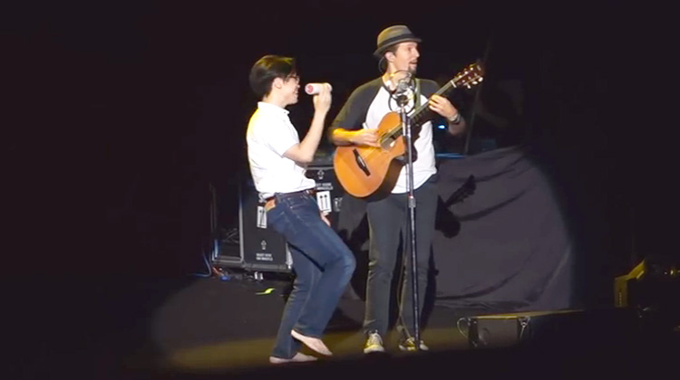 Jason Mraz And Superfan