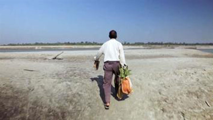 Jadav Payeng walking to forest