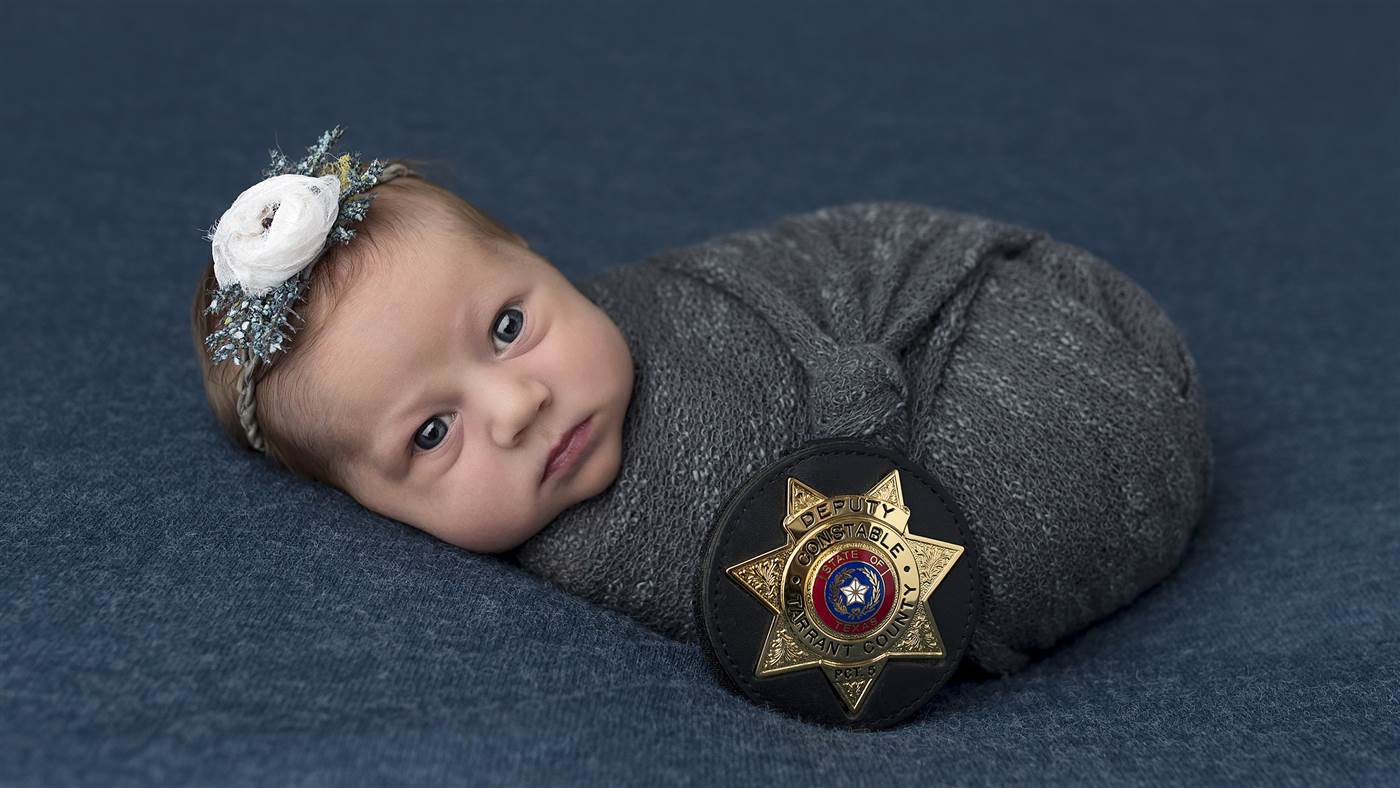 officer-delivers-baby-001-tease-today-160804_9257b66ca22883ca4a052b0b3a695783.today-inline-large2x