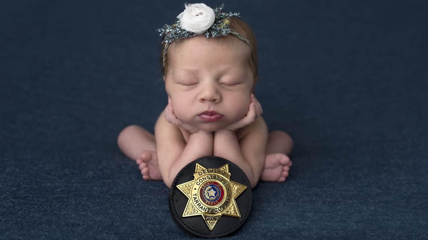 officer-delivers-baby-002-tease-today-160804_9257b66ca22883ca4a052b0b3a695783.today-inline-large2x