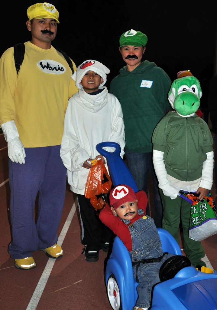 Super-Mario-Family