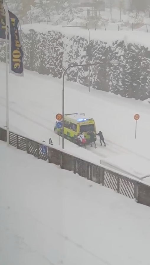 Ambulance Push 2