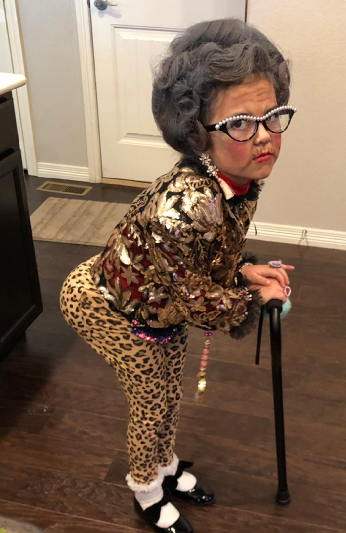 Kindergartener Dresses Up As Old Lady For School Party - InspireMore