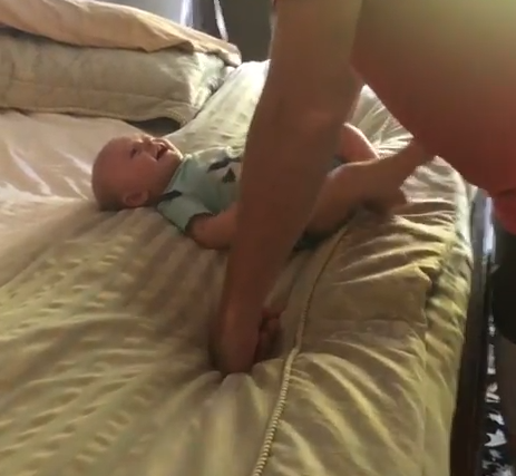 baby prefers mom's voice