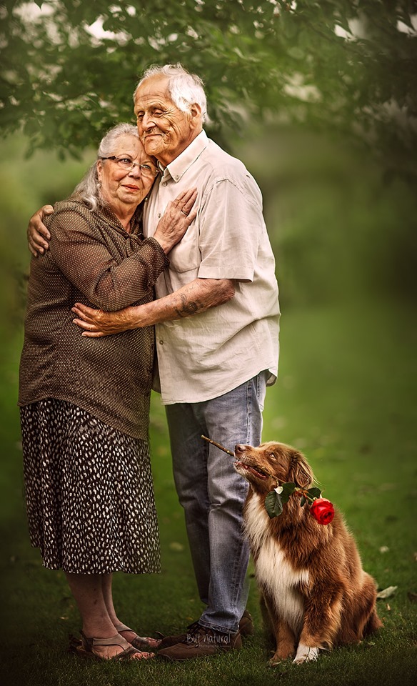elderly couples photos
