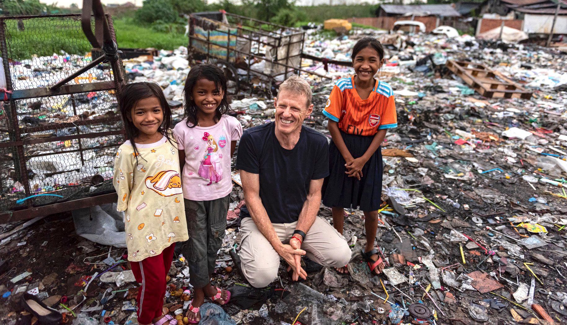 scott neeson and cambodian children