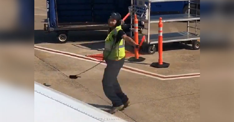 tarmac dancer