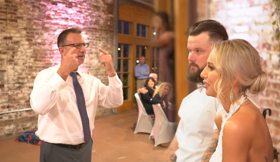 dad signs song to bride