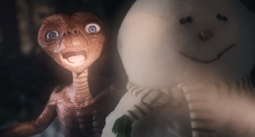 ET holiday reunion commercial