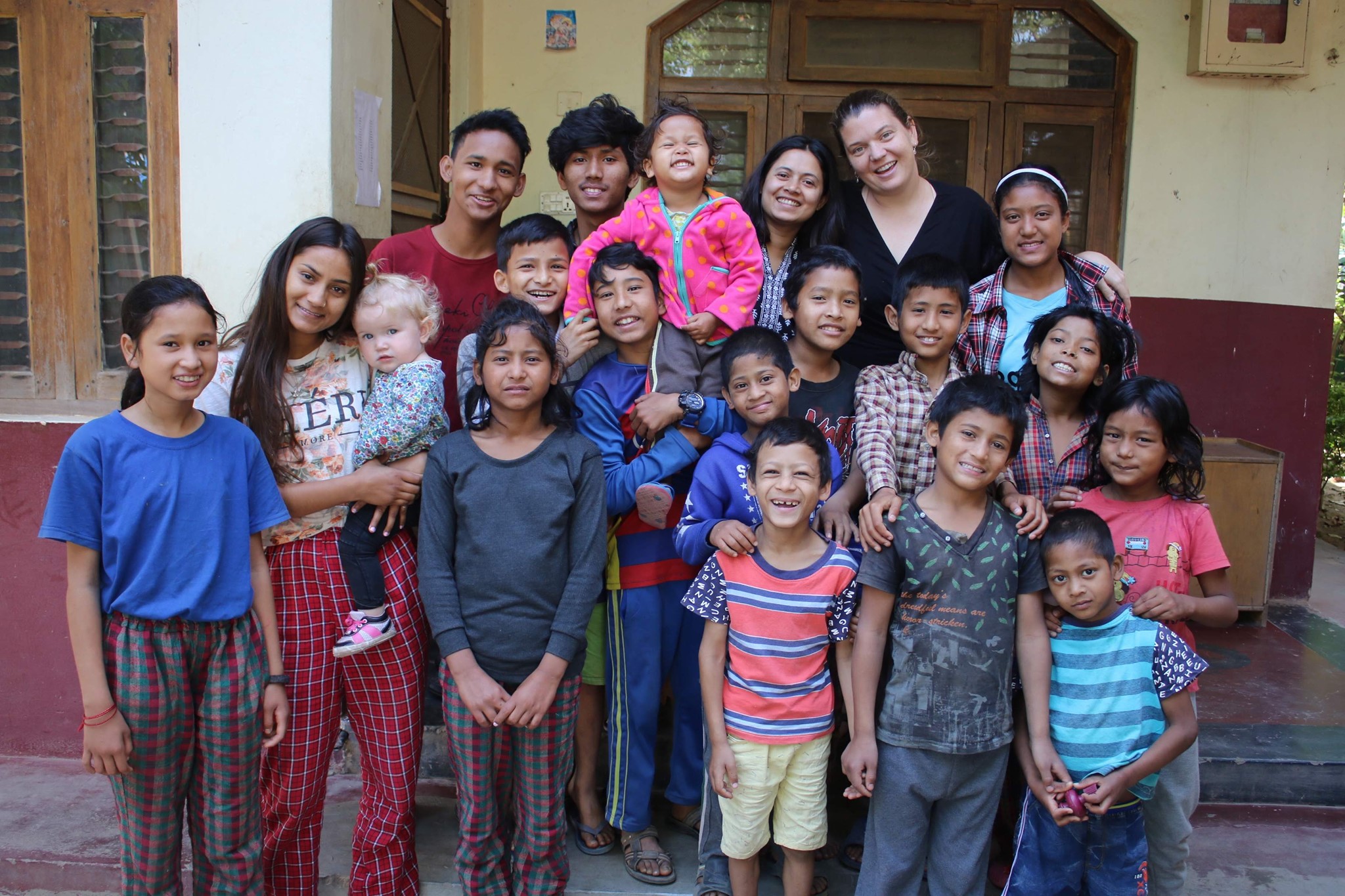 maggie with her children