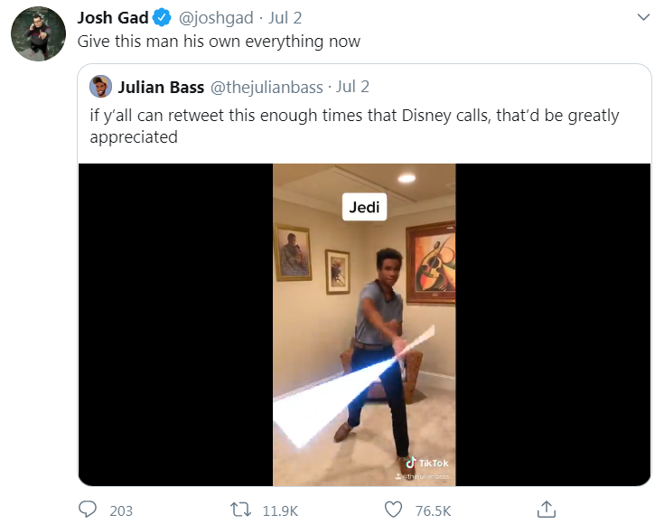 josh gad tweet
