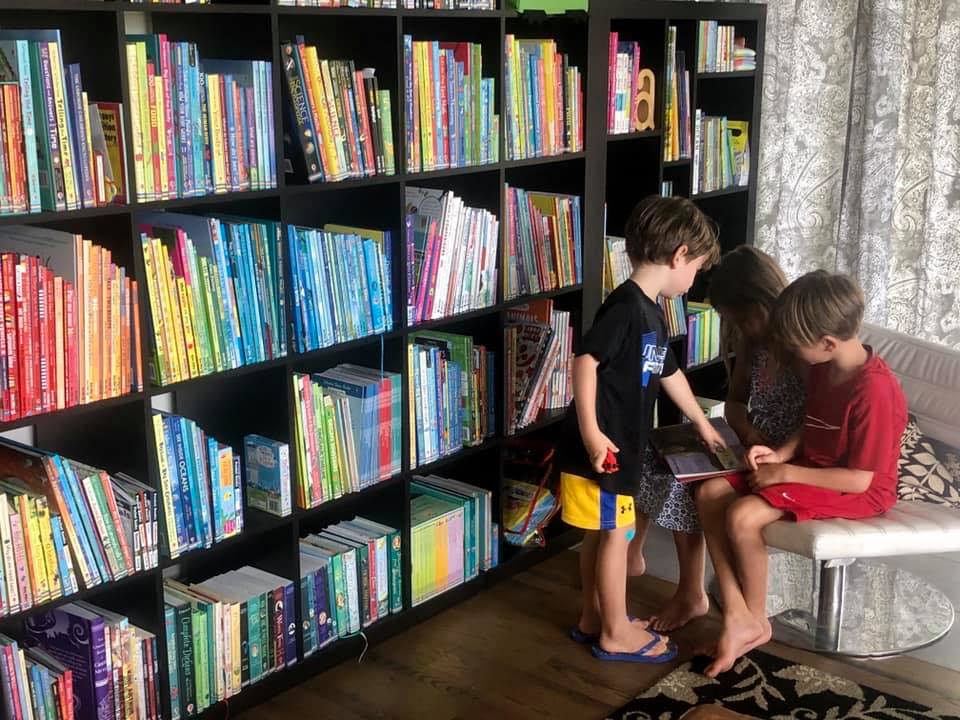 kids with books