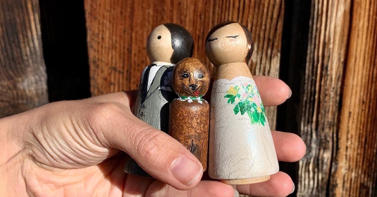 wood peg animals