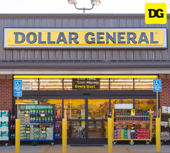 a dollar general storefront