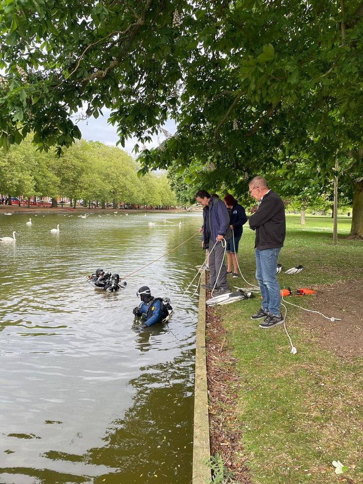 Bedford Scuba Divers finding missing ring