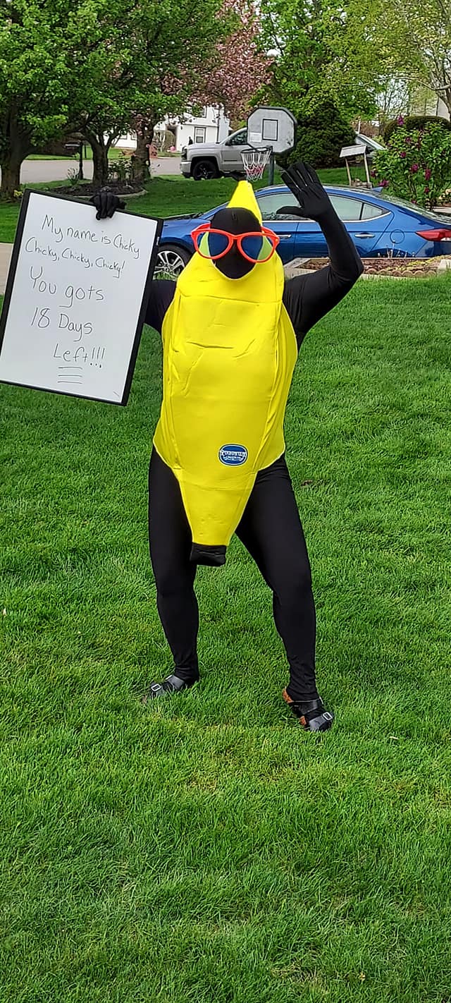 Erin Mulder in banana costume