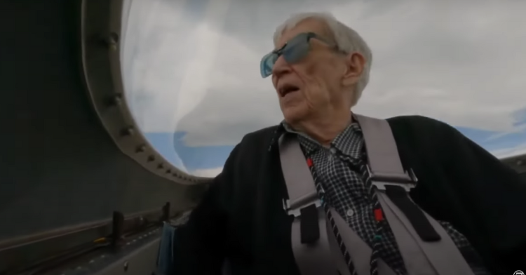 helen davis flying in a glider plane on hr 99th birthday