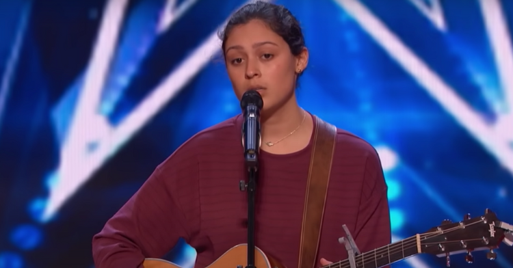 amanda mammana performing at america's got talent