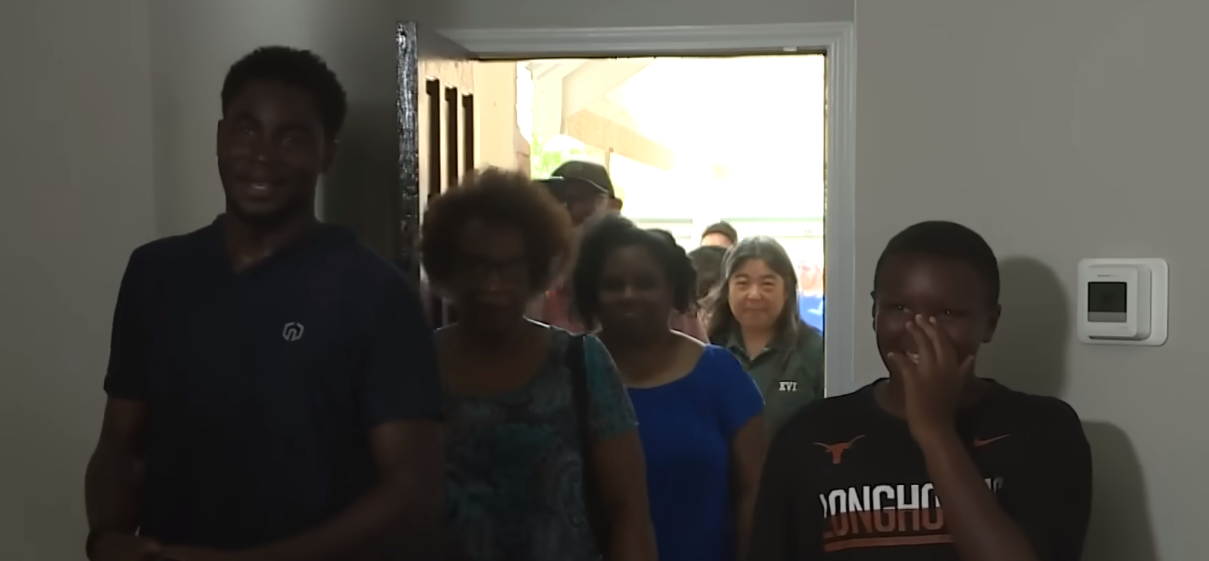Jaylan Gray and Julian Nicholson see their renovated home for the first time.