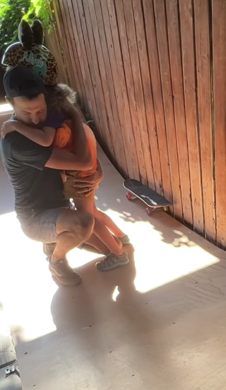 robert hugging aubrin after she fell skateboarding