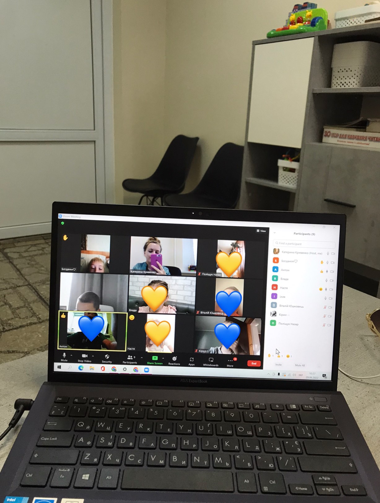 a picture of a video meeting with Katerina and her students on a laptop