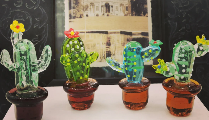 glass cacti in pots 