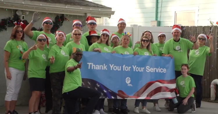 FPL Elves thank veteran for service with Holiday Lights