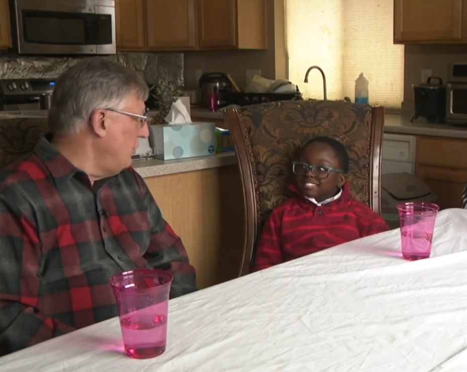 Bill Magnusson chatting with Jude Nyame Yie Kofie