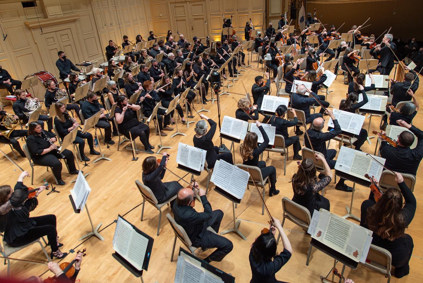 members of the Me2/Orchestra playing together