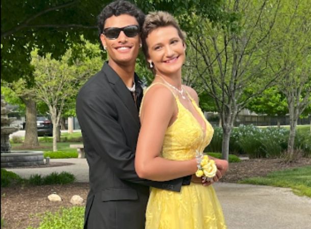 Best friends and cancer survivors attend a high school prom together.