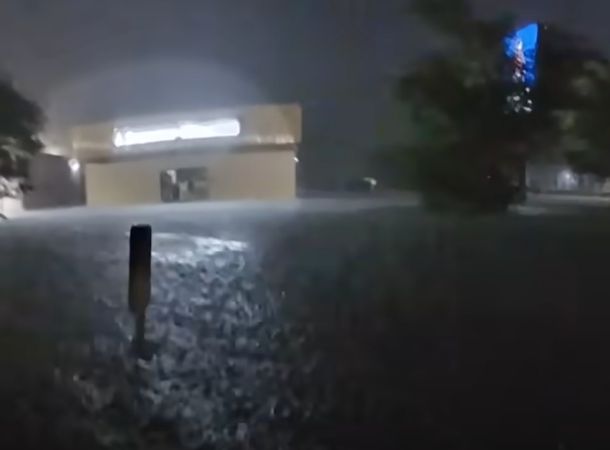 Serious flooding in Florida as a result of several days of bad weather.