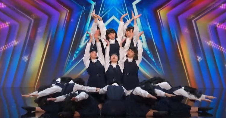 Japanese all girl dance group, Avantegardey, start to dance on the "America's Got Talent" stage.