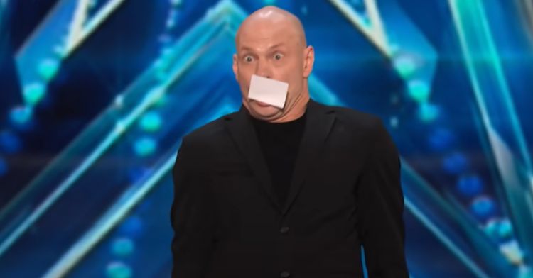 A magician's Addam's Family-themed performance wows on "AGT."