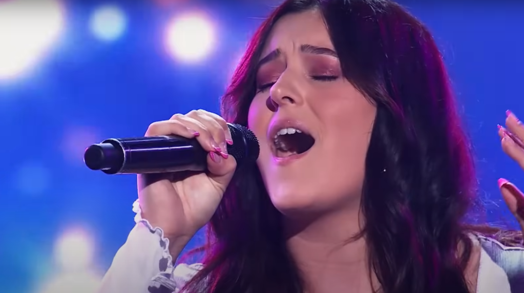Jade Taunton sings Fleetwood Mac's "Landslide".