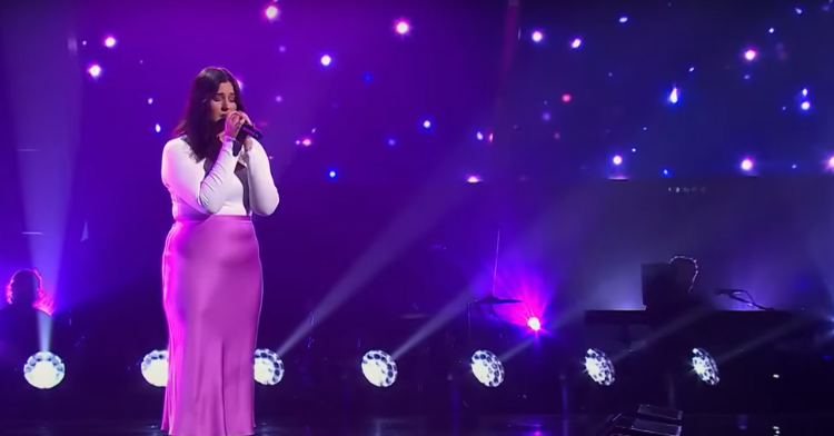 Jade Taunton sings Fleetwood Mac's "Landslide".