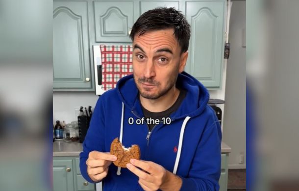 Italian husband tries American snacks and rates Little Debbie Oatmeal Creme Pies a zero out of 10