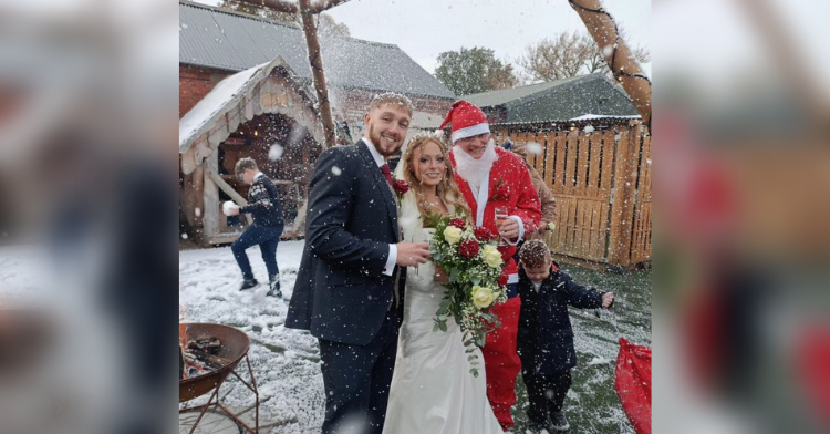 Woman Battling Cancer Gets “Christmas Miracle” Wedding For Free.