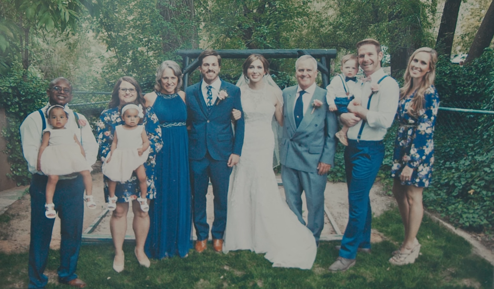 Wedding photo with Joan and Loren's adult children, their significant others, and their children.