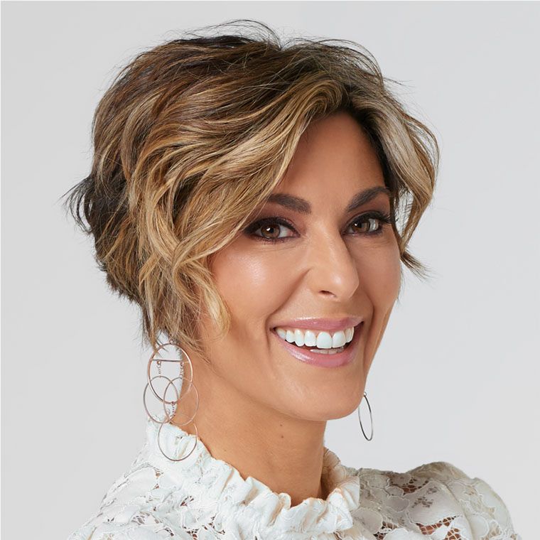 Close up of QVC host Amy Stran smiling.