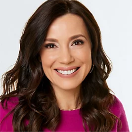 Close up of QVC host Sandra Holtz smiling.