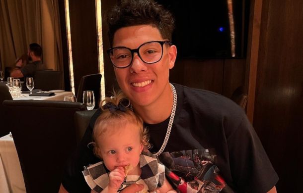 Jackson Mahomes with his niece, Sterling (Patrick Mahomes' daughter).