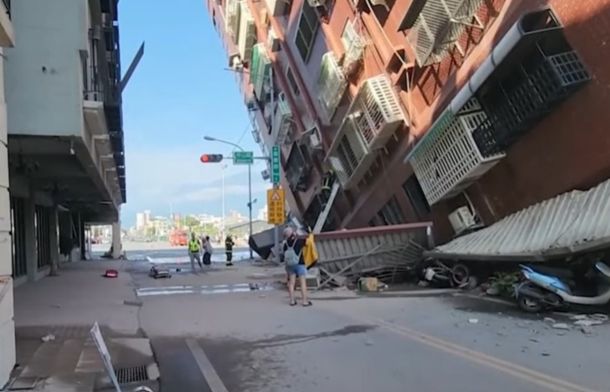 Image shows a severely damaged building after the Taiwan earthquake.